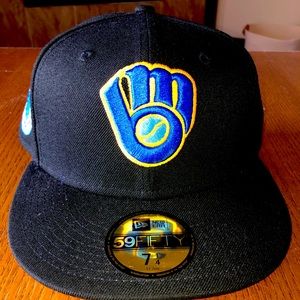 Milwaukee Brewers New Era 5950 black fitted hat